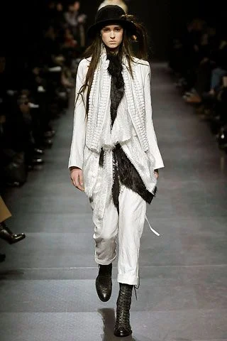 Look 30